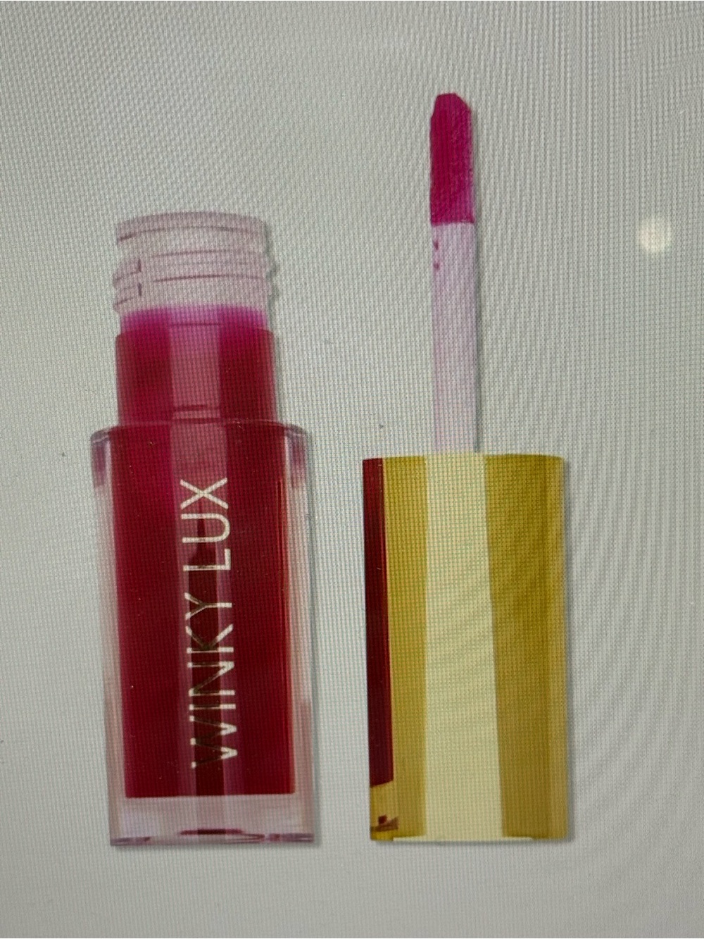 Winky Luc Barely There Tinted Lip Oil - NIB Color:Crave cranberry